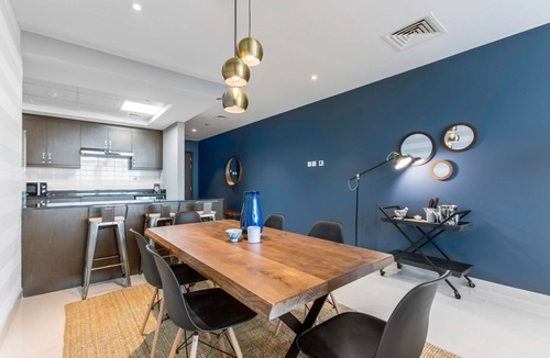 Trade Center Apartment | Blueground | Trade Centre 1, pool, nr Burj Khalifa