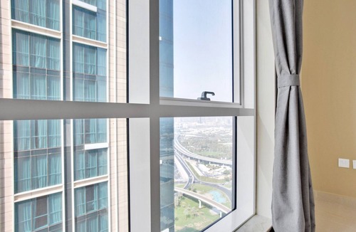 Trade Center Apartment | Blueground | Trade Centre 1, pool, nr Dubai Mall