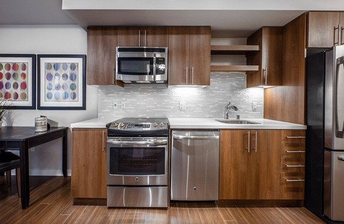 West Bellevue Apartment | Blueground | West Bellevue, balcony, nr Lake Washington