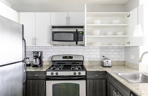 West Loop Gate Apartment | Blueground | West Loop, gym & bbq, nr Willis Tower