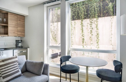 West Queen Anne Apartment | Blueground | West Queen Anne, view, nr Kerry Park