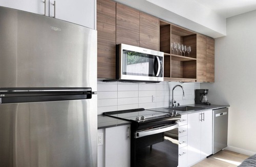West Queen Anne Apartment | Blueground | West Queen Anne, view, nr Kerry Park