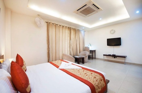 South City I Hotel | BlueNeck Sec 41 Millenium City Centre
