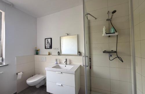 Ehrenstein Apartment | Bluestone Appartments - 26qm free and near parking