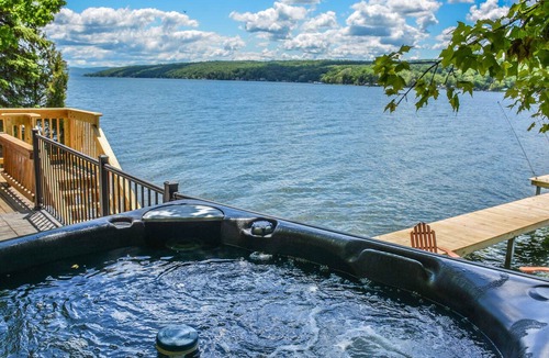 Town of Jerusalem Cottage | Bluestone Cottage: Sit back, Relax, and Enjoy Breathtaking Sunsets!