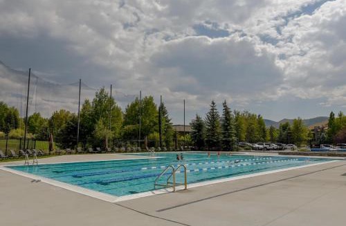 Elkhorn Village House | Bluff Condo 4033