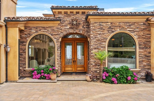 Western Malibu House | Bluff Property - Compound w/Infinity Pool, Ocean Views & Guest House