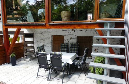 Harzgerode Apartment | Blumenwerkstatt mit Sauna und Jacuzzi