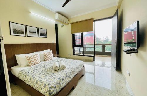 Gurugram Apartment | BluO 2BHK Golf Course Road, Balcony, Lift, Parking