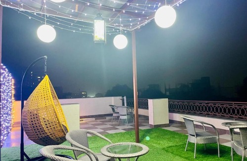 Gurugram Apartment | BluO Studio1 Golf Course Road, Gym, Balcony Garden