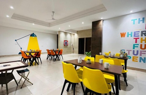 DLF Phase 3 Hotel | BluO Studio4 DLF Cybercity - Balcony, Gym TT, Lift