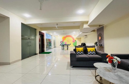 Gurugram Apartment | BluO Studio5 Golf Course Road - Gym, Terrace Garden