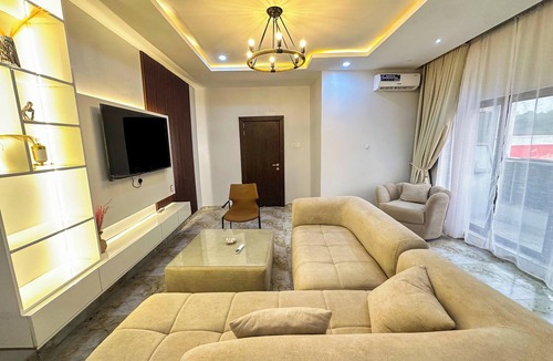 Orozo Apartment | Bly and Schol Homes