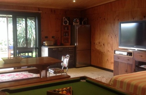 Moana House | BLYTH BACH. Iveagh Bay