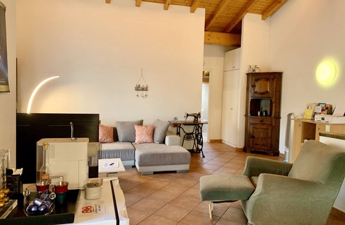 Comano Apartment | BnB Walterina Comano Lugano Ticino. Close to the city but in a quiet town