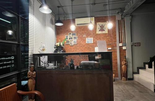 Wat Bowon Niwet Hostel | BNK89 Hostel