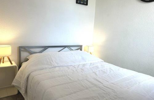 La Faviere Apartment | BO570-T62 Studio cabine 4 couchages BORMES LES MIMOSAS