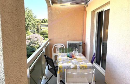 La Faviere Apartment | BO570-T62 Studio cabine 4 couchages BORMES LES MIMOSAS