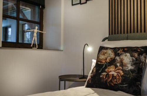 Mettingen Apartment | Boardinghaus Grünefeld W1 - Schöne Serviced Apartments - Küche - Smart TV - P - Rainshower