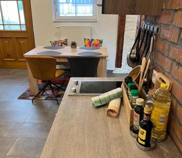 Ichenhausen Apartment | Boardinghouse-Business people and workers, parking lot, WiFi, outdoor smoking area
