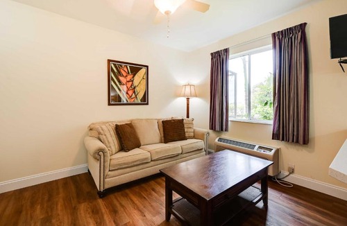 Naples Apartment | Boat, Bird & Bask: Studio 15 Mi to Everglades NP
