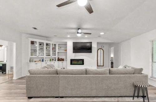 Fort Walton Beach House | Boat House - Steps to Boat Ramp, Grill & 1 Mile to Beach