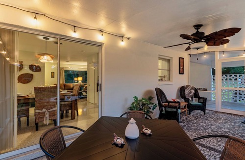 Crystal River House | Boat parking retreat near Kings Bay