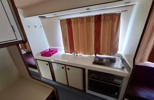 Chenille-Change Boat Rental | Boat stay by the Mayenne - 9 guests