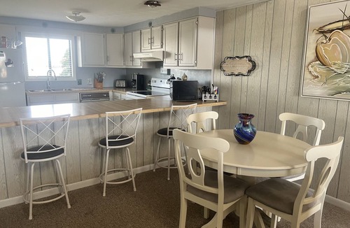 Atlantic Beach House | Boaters Delight! Enjoy your vacation while you dock your boat in this new rental