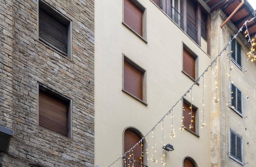 Oltrarno Apartment | Bob W Florence Ponte Vecchio