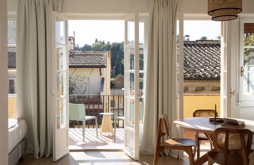 Oltrarno Apartment | Bob W Florence Ponte Vecchio