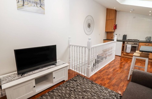 West Cliff Cottage | BOBBY'S, romantic, country holiday cottage, with a garden in Whitby