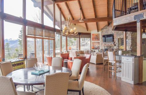 Red River House | Bobcat Peak- Luxury Home On Bobcat Pass