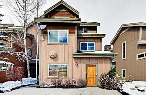 Bear Hollow Village House | Bobsled Paradise