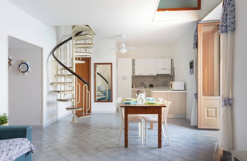 Marina del Cantone Apartment | Bocca d'Oro - Mimì sul Mare - Appartamento in riva al mare