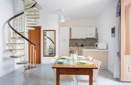 Marina del Cantone Apartment | Bocca d'Oro - Mimì sul Mare - Appartamento in riva al mare