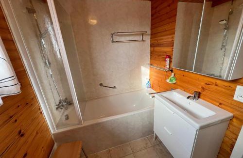 Somme-Leuze Ski Chalet | Bochetay 12