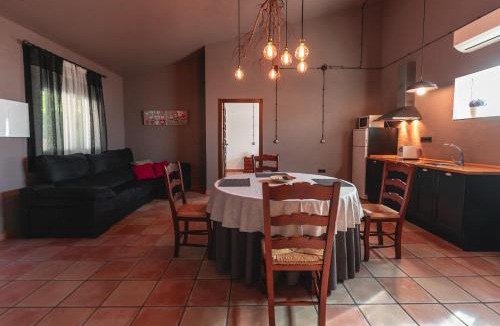 Fuentealbilla House | Bodega Andrés Iniesta con visita y cata