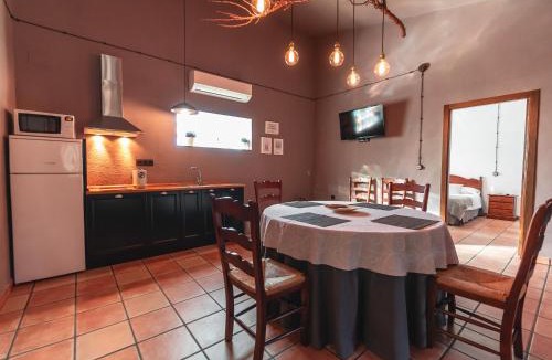 Fuentealbilla House | Bodega Andrés Iniesta con visita y cata