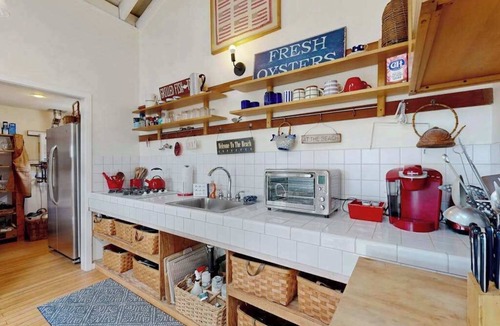 Salmon Creek Cabin | Bodega Bay 1BR waterfront cottage on Salmon Creek — dogs welcome