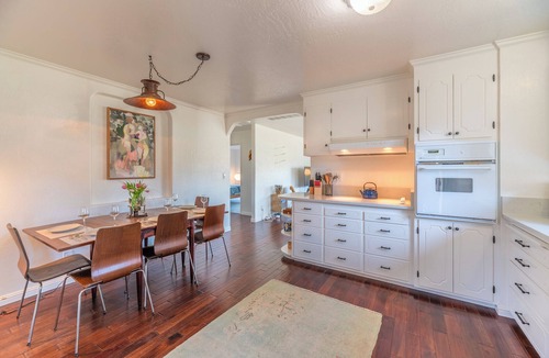 Salmon Creek House | Bodega Bay Beach House! Walk to Beach Hot Tub Guest Studio Dog-OK!
