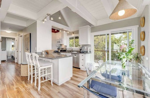 Bodega Bay House | Bodega Bay Harbor Views from Three Levels