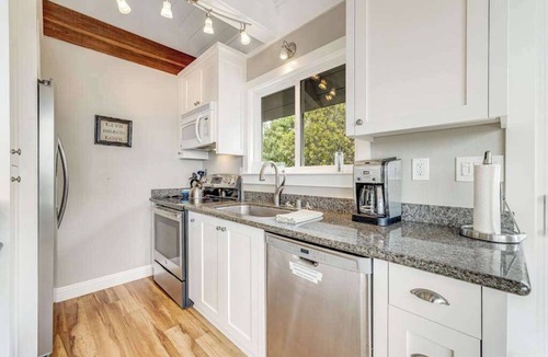 Bodega Bay House | Bodega Bay Harbor Views from Three Levels