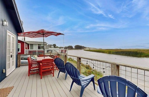 Salmon Creek Cabin | Bodega Bay Salmon Creek Waterfront Cottage for Two and Dogs