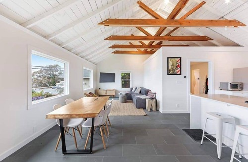 Old Town House | Bodega Harbour Dog-Friendly Bay View Bungalow with Sauna