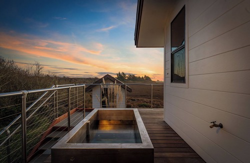 Bodega Bay House | Bodega Shoals Beach Access, Hot Tub & BBQ