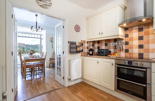 Ambleside House | BODEN HOWE, QUIET CENTRAL LOCATION, COMPLIMENTARY SPA ACCESS, PARKING/STORAGE