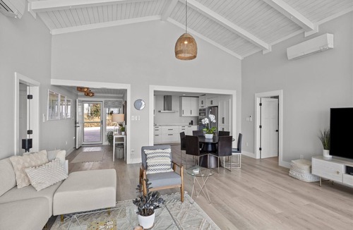 Newport Ski Chalet | Bogue Landing: Panoramic Bogue Sound Chalet — Dock, Big Green Egg, Sleeps 9