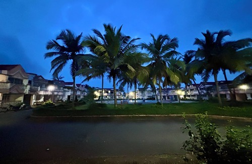 Benaulim Apartment | Bohame - Boho Poolside 1BHK, 2-Min Walk to Benaulim Beach