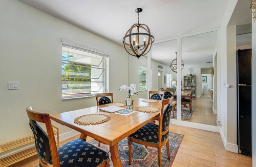 Riverside House | Boho Beach House - Minutes to Beaches & Local Delights!